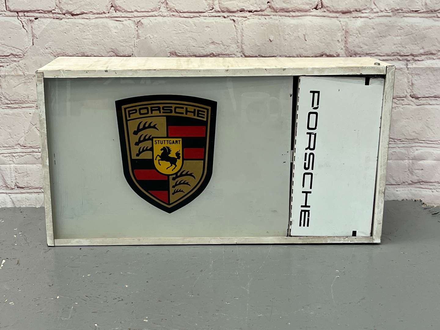 <p>Porsche Made Illuminated Sign</p>