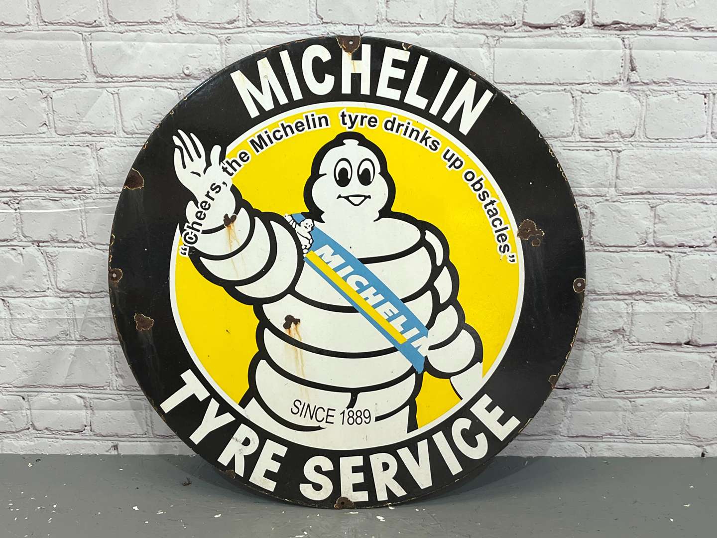 <p>Michelin Tyre Service Circular Enamel Sign&nbsp;</p>