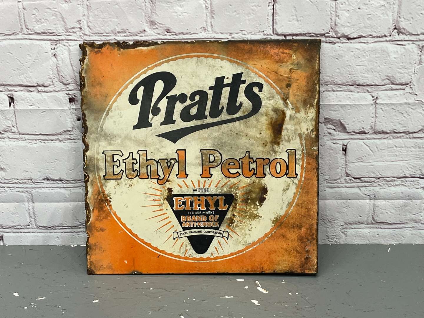 <p>Pratts Ethyl Petrol Flange Sign a/f&nbsp;</p>