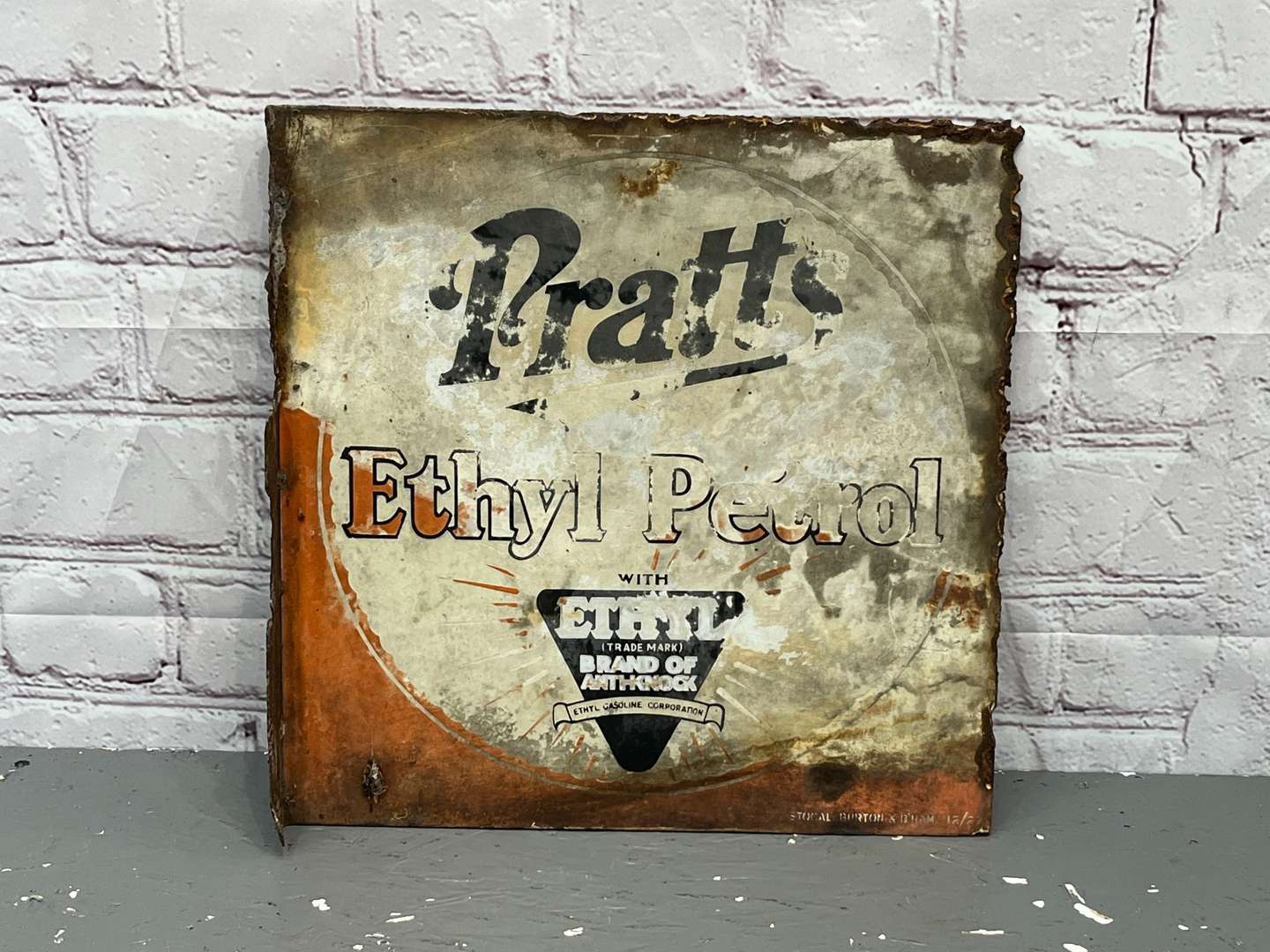 <p>Pratts Ethyl Petrol Flange Sign a/f&nbsp;</p>