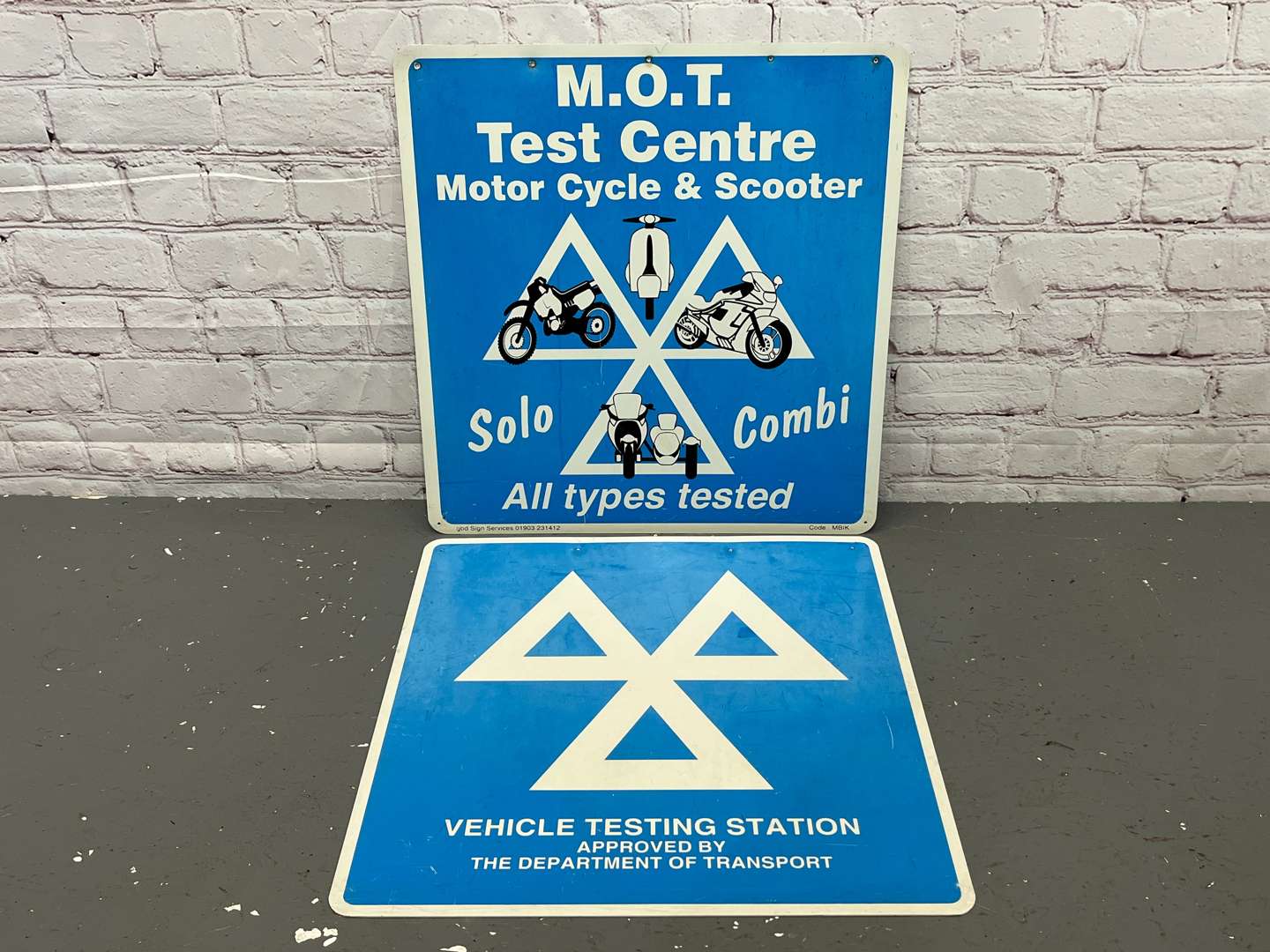 <p>Two Plastic MOT Signs One For Motorcycles & Scooters (2)</p>