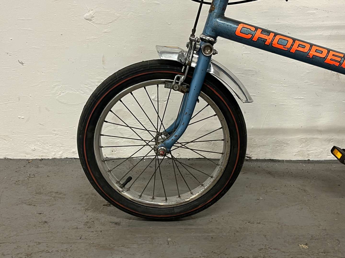 <p>Raleigh Chopper Mk II&nbsp;in Space Blue Bike</p>
