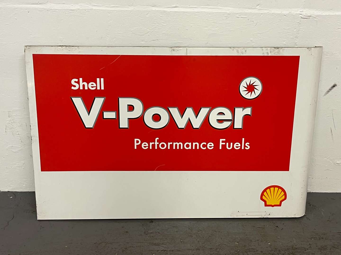<p>Shell V Power Metal Petrol Pump Sign&nbsp;</p>
