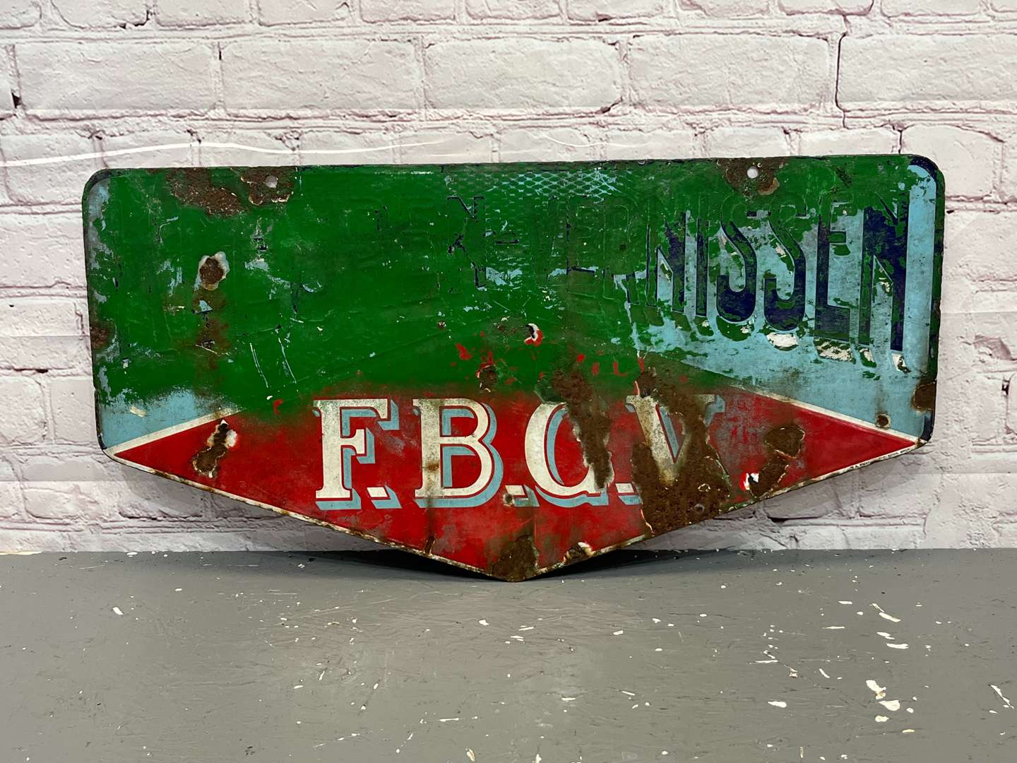 <p>Couleurs-Verns F.B.C.V. Double Sided Enamel Sign</p>