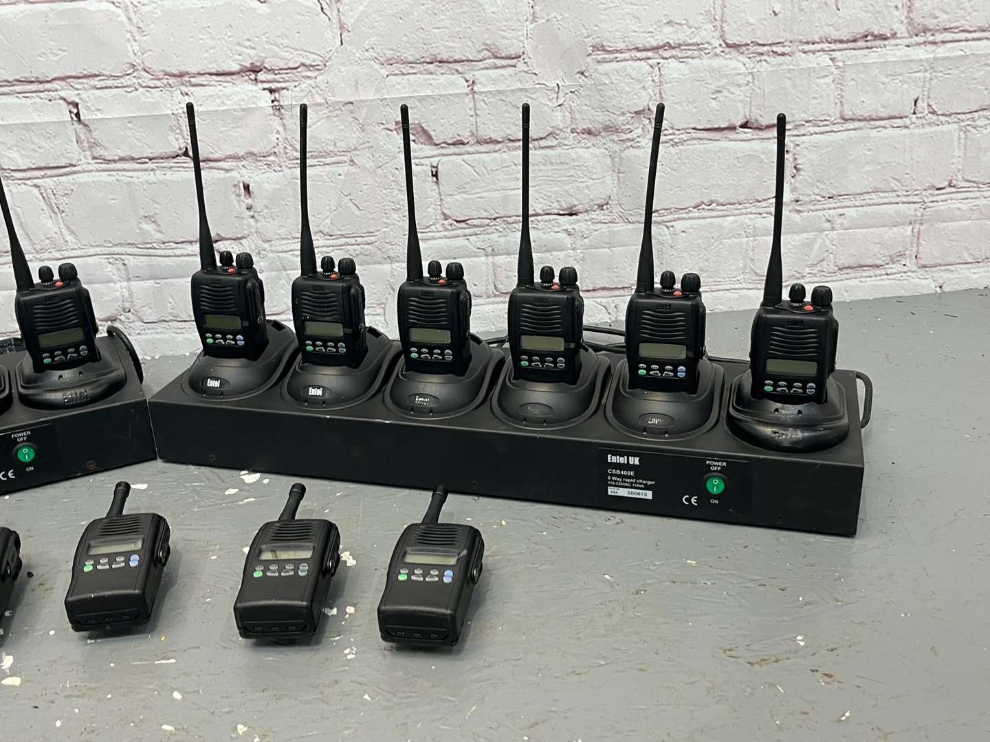 <p>Entel UHF Two Way Radios & Chargers CSB400E</p>