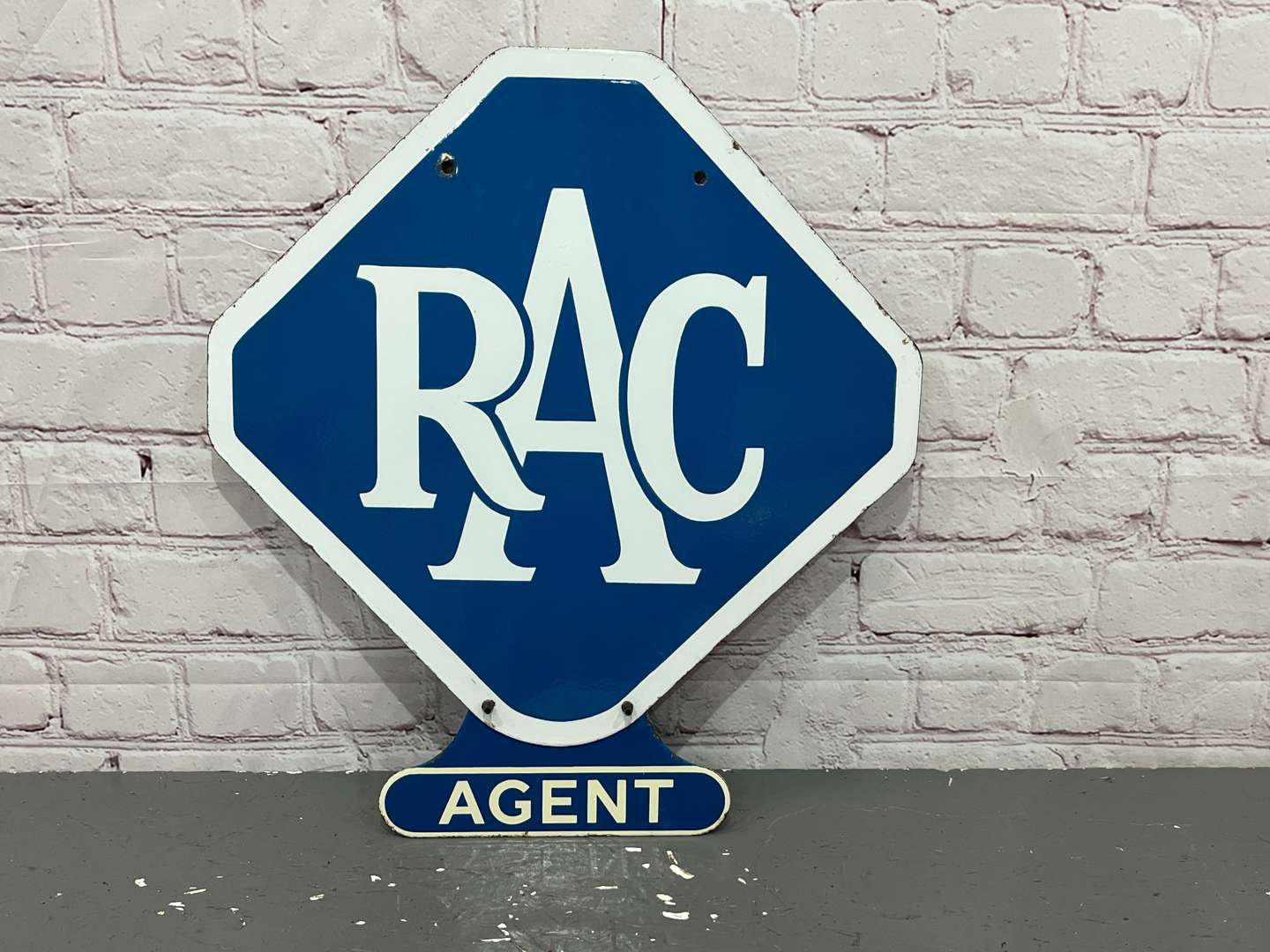 <p>RAC Agent Enamel Sign (Double sided)</p>