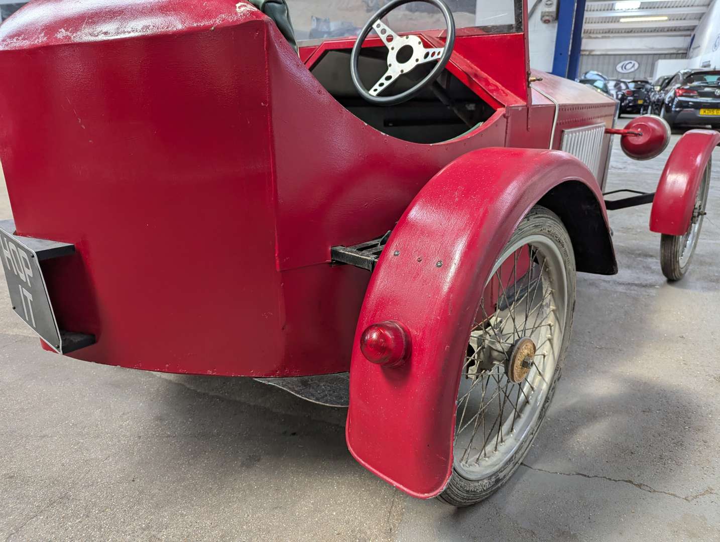 <p>MG Styled Vintage Large Scale Two Seater Pedal Car</p>