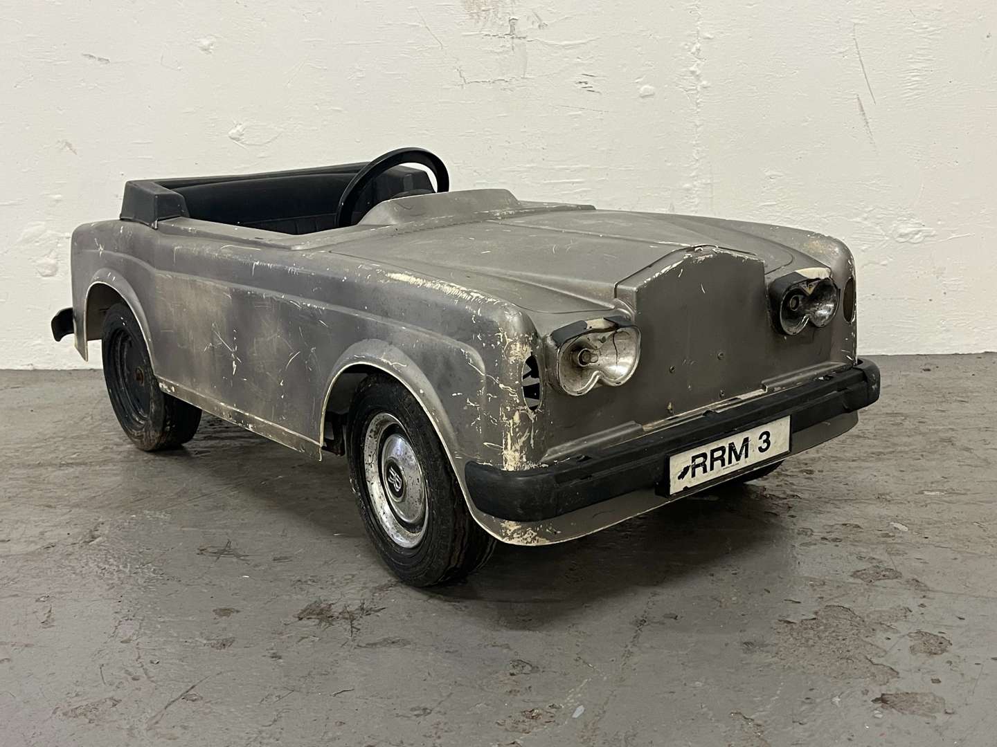 <p>Rolls Royce Corniche Childs Pedal Car a/f</p>