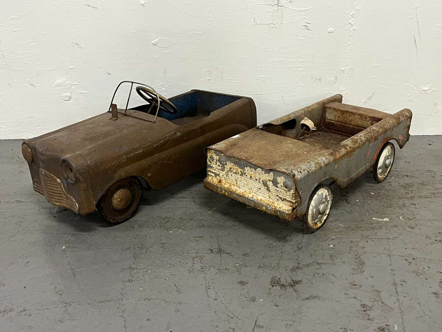 <p>Two Tin Plate Project Childs&nbsp;Pedal Cars&nbsp;</p>