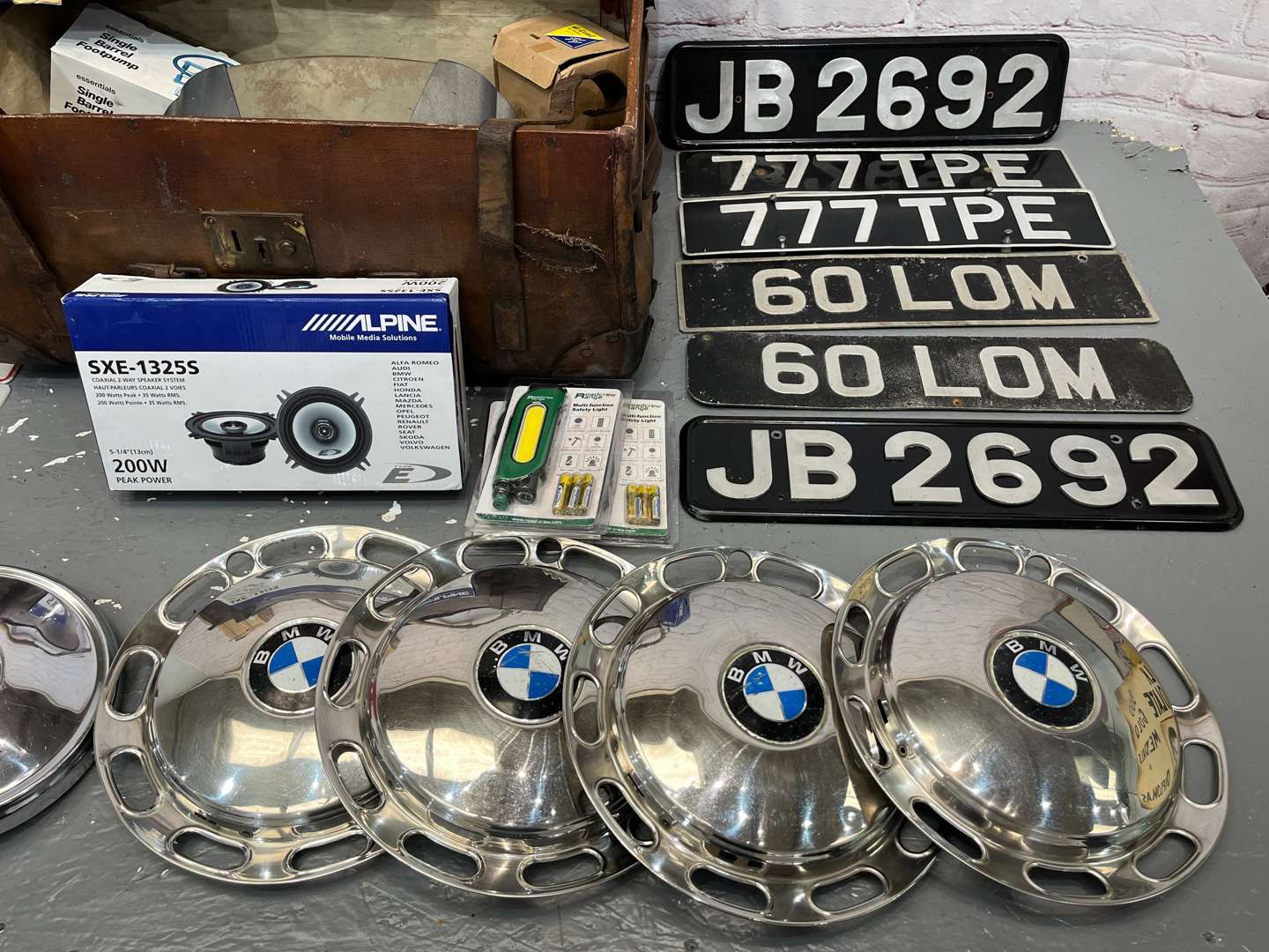 <p>Mixed Lot BMW/Volvo Wheel Trims, Trunk, Hamper, Number Plates Etc</p>