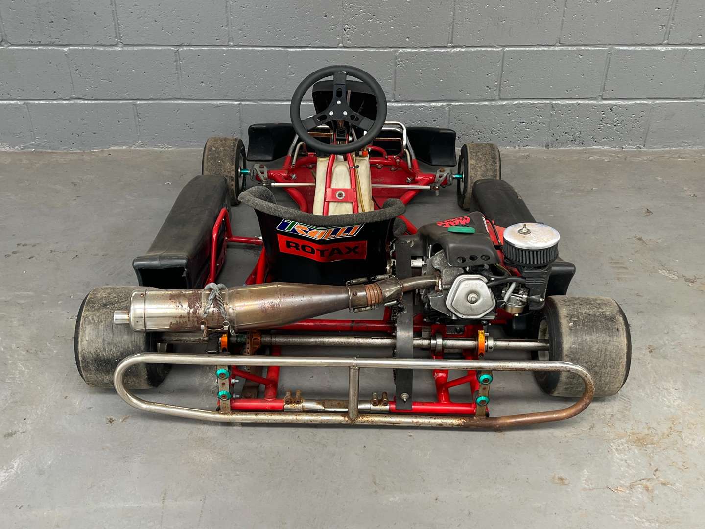 <p>Adult Bizz 340cc Honda Four Stroke Go Kart</p>