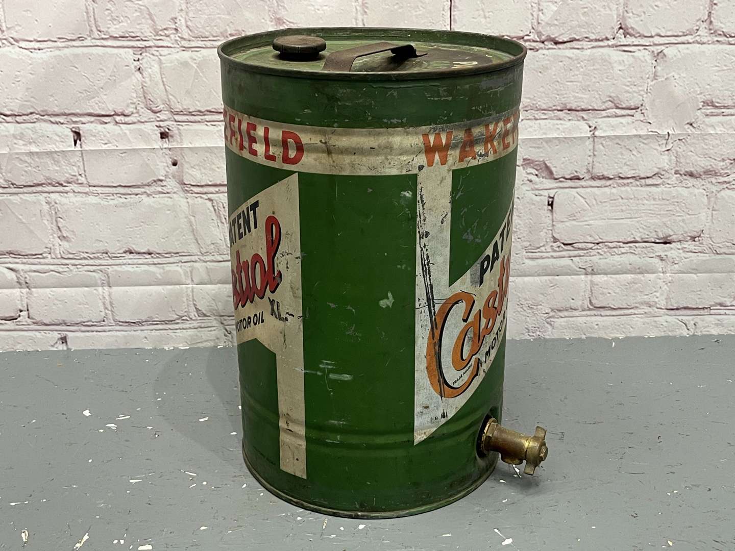 <p>Castrol Oil Dispensing Drum</p>
