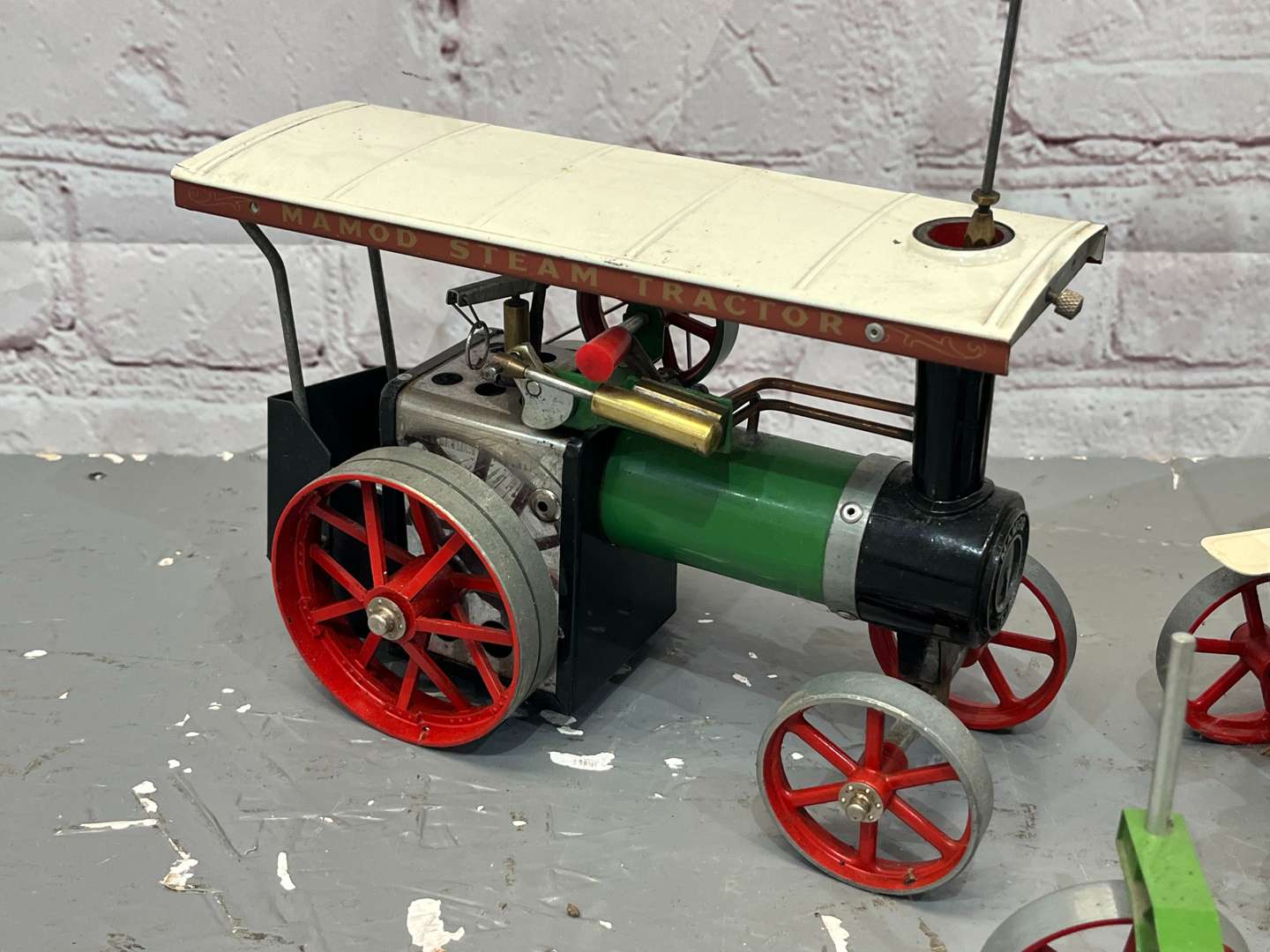 <p>Mamod Steam Wagon & Tractor a/f (2)</p>