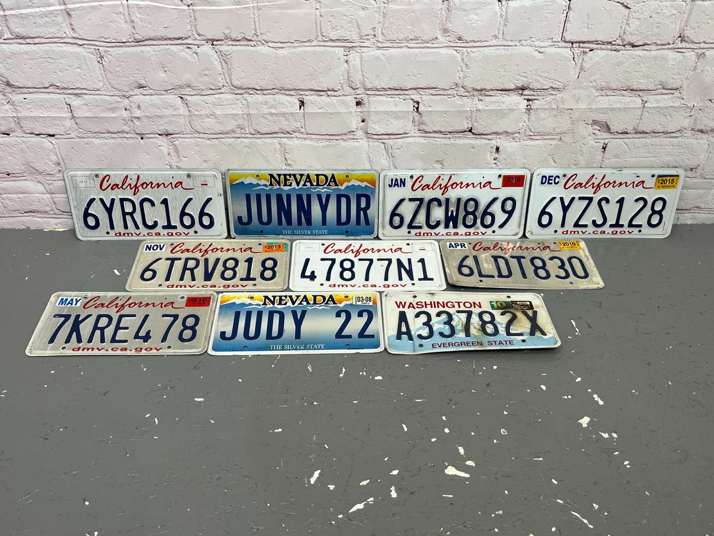 <p>Ten American Number Plates</p>