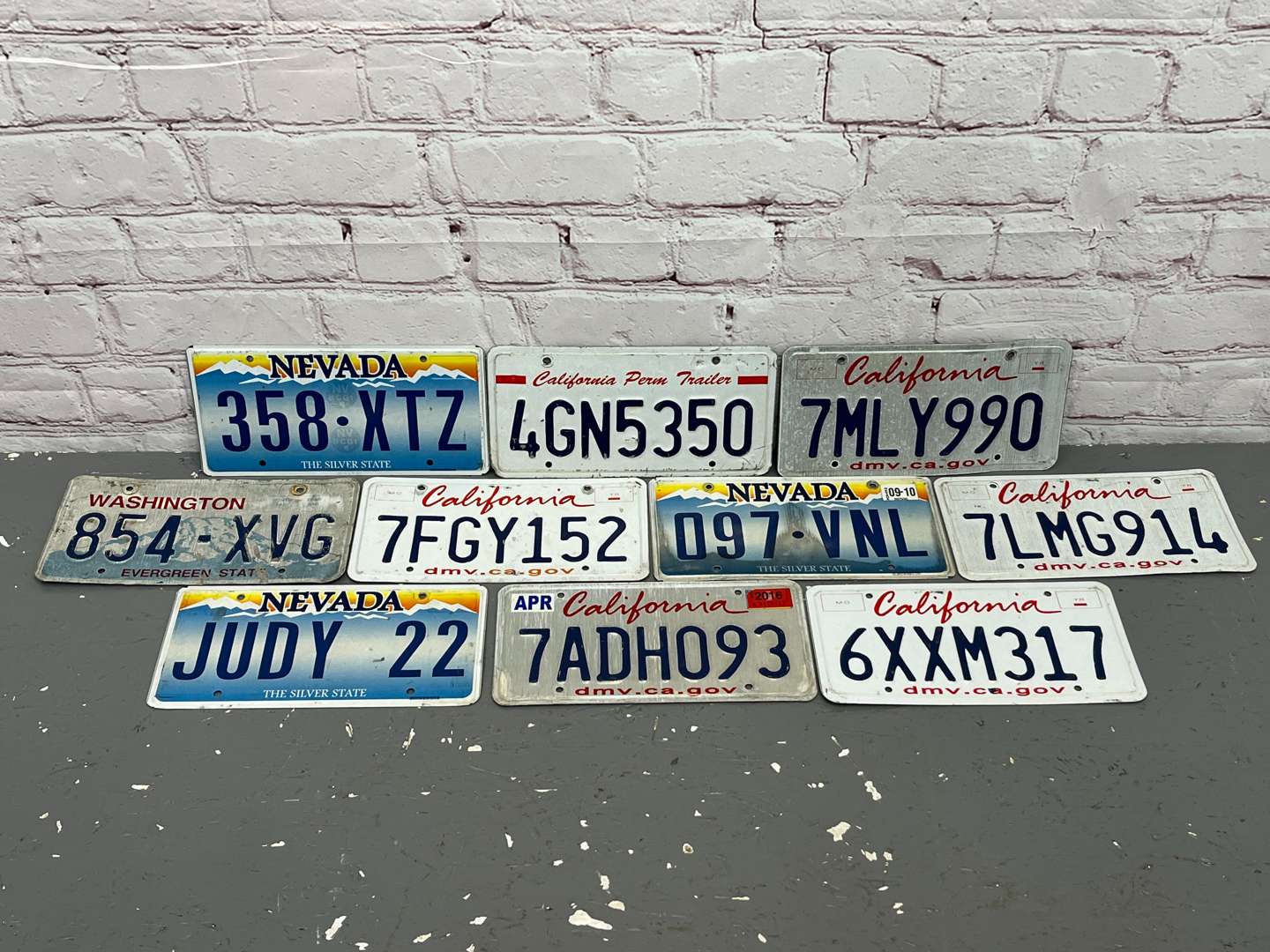 <p>Ten American Number Plates</p>