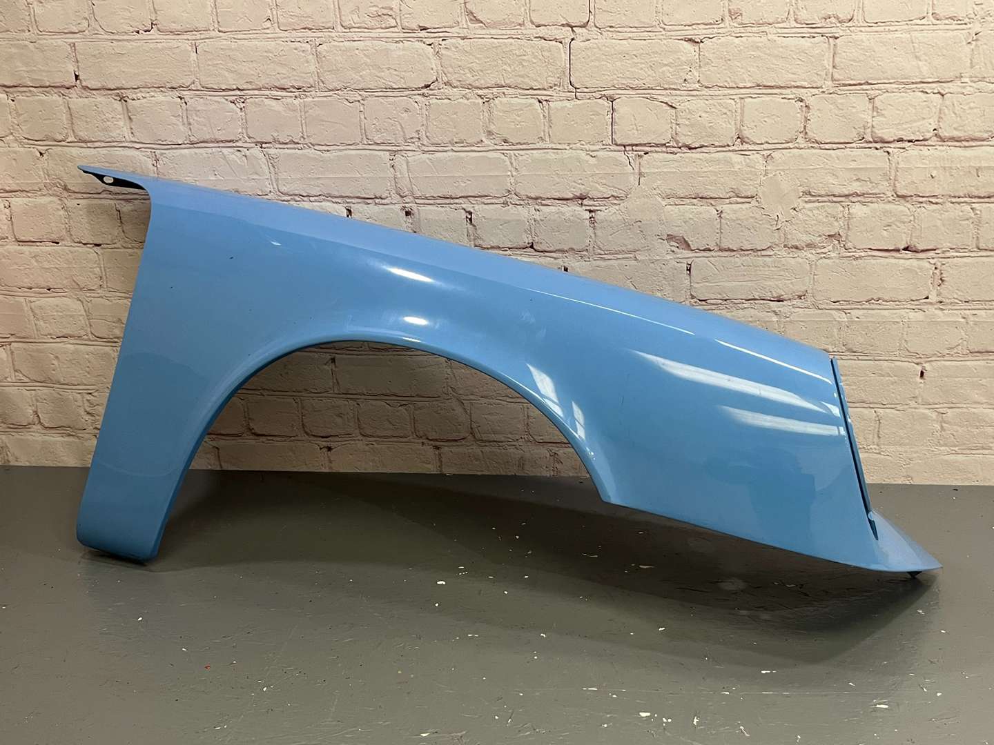 <p>Porsche 964 Wing</p>