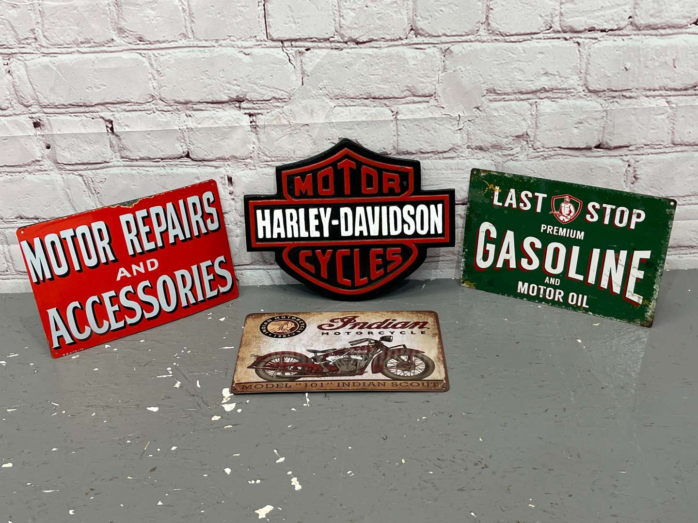 <p>Three Reproduction Signs and Cast Aluminium Harley-Davidson Sign (4)</p>