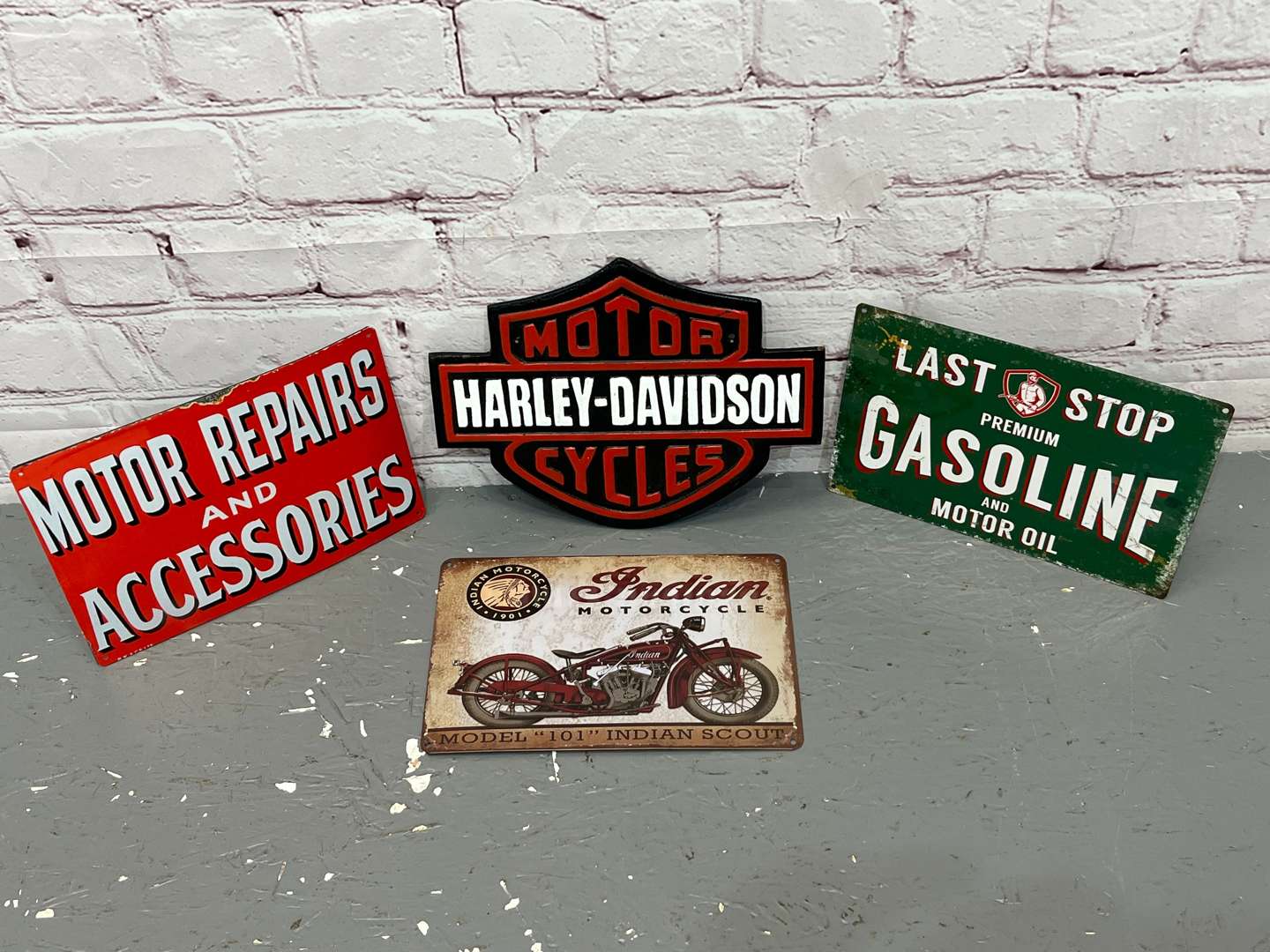 <p>Three Reproduction Signs and Cast Aluminium Harley-Davidson Sign (4)</p>