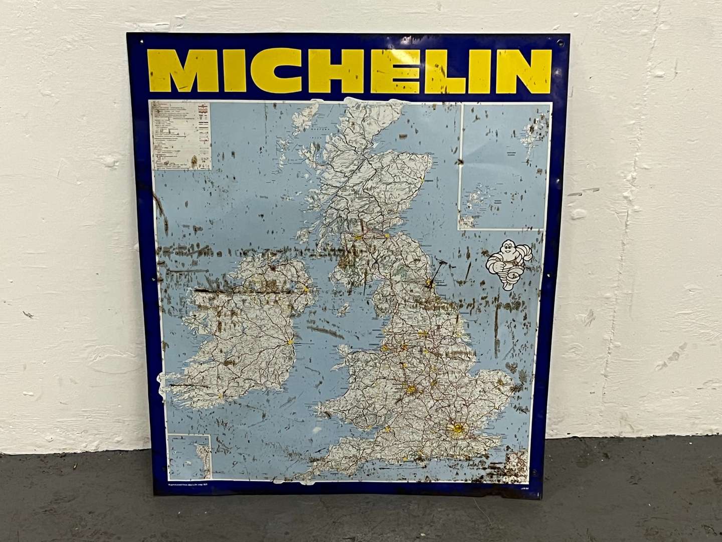 <p>Tin Michelin Map Sign</p>