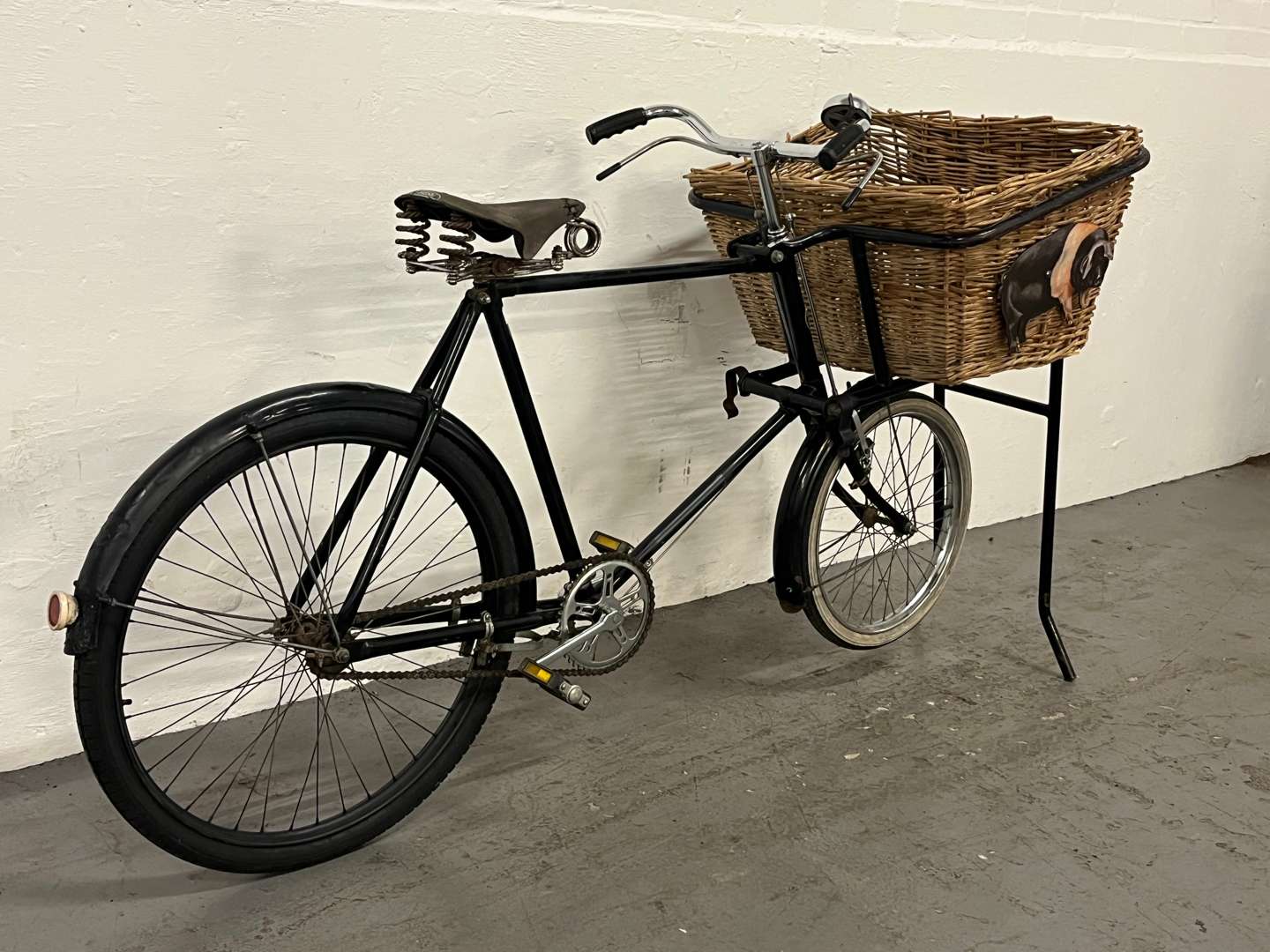 <p>Pashley Trade Bicycle and Basket</p>