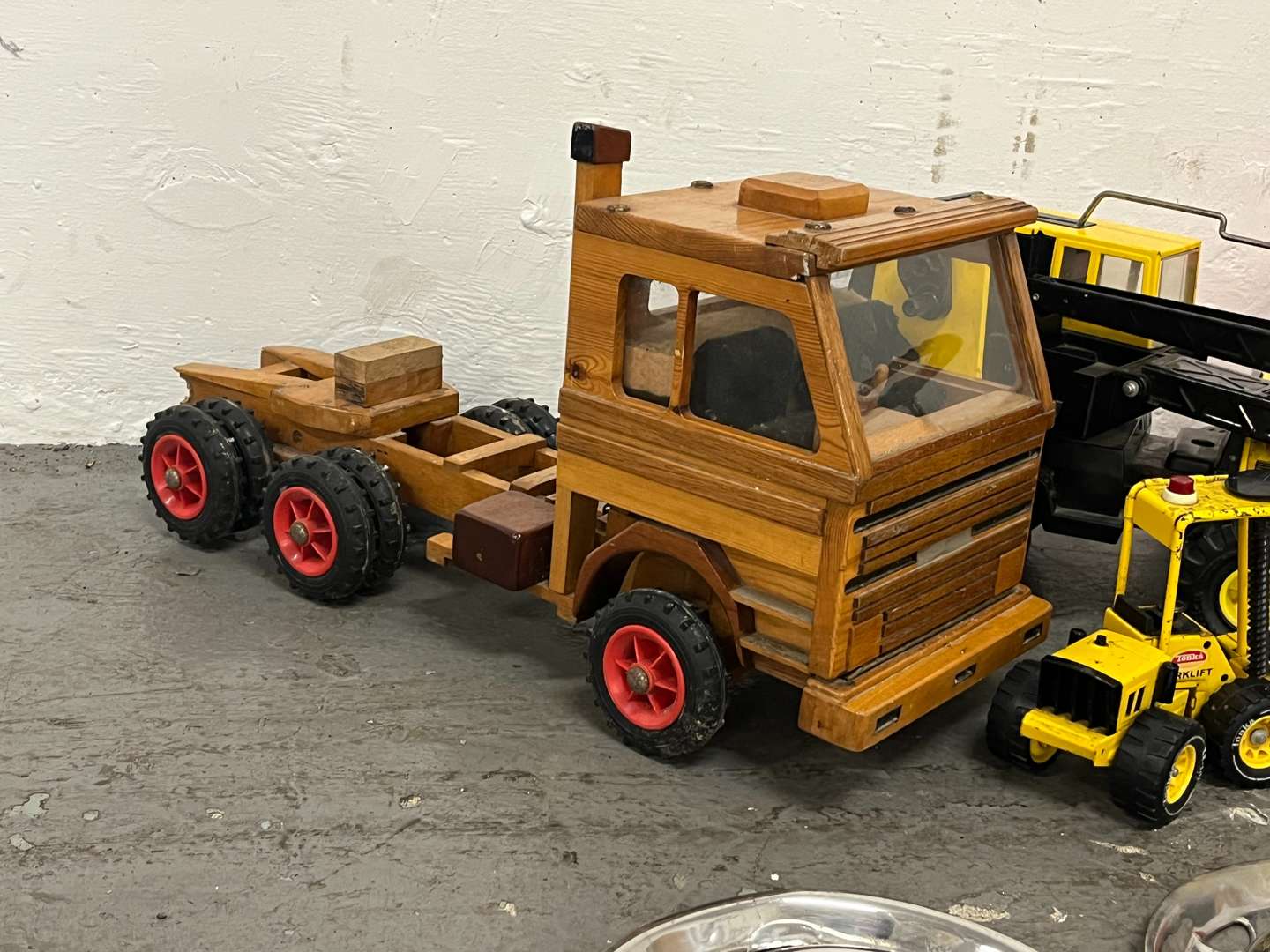 <p>Tonka Crane & Forklift, Kismet Foot Pump Scania Wooden Made Lorry Etc</p>