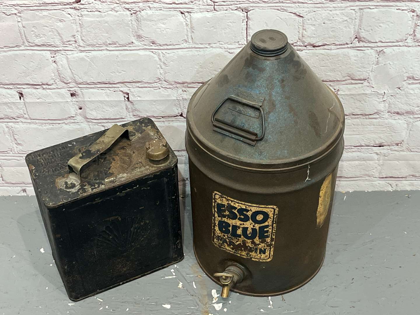 <p>Esso Paraffin Can & Shell Two Gallon Fuel Can (2)</p>