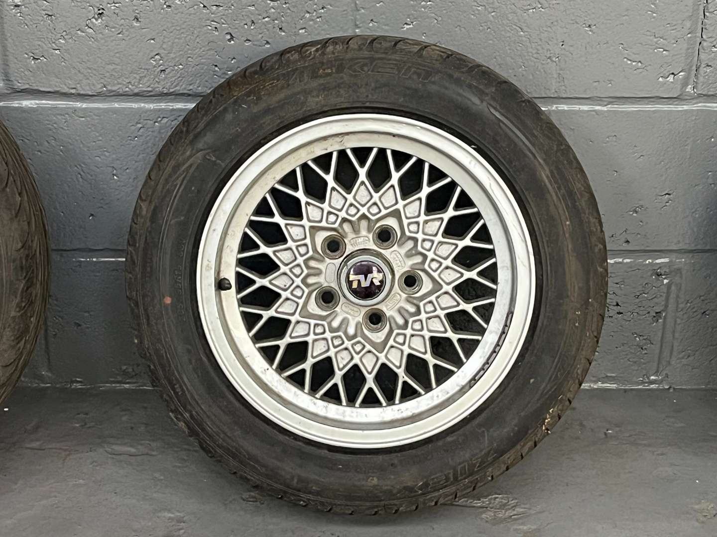 <p>Set of Four 15Inch Five Stud Lattice Alloy Wheels</p>