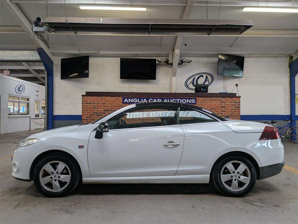 <p>2011 RENAULT MEGANE DYNAMIQUE TOMTOM V</p>