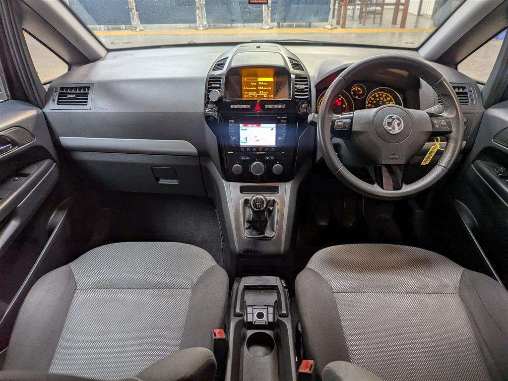 <p>2013 VAUXHALL ZAFIRA DESIGN NAV CDTI EC</p>