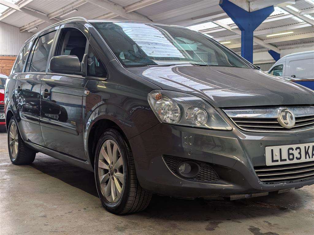 <p>2013 VAUXHALL ZAFIRA DESIGN NAV CDTI EC</p>