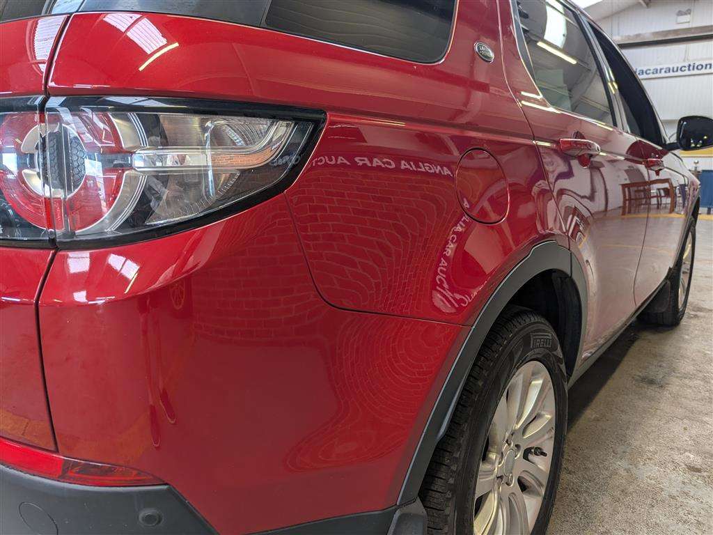 <p>2016 LAND ROVER DISCOVERY SPORT SE TECH T</p>
