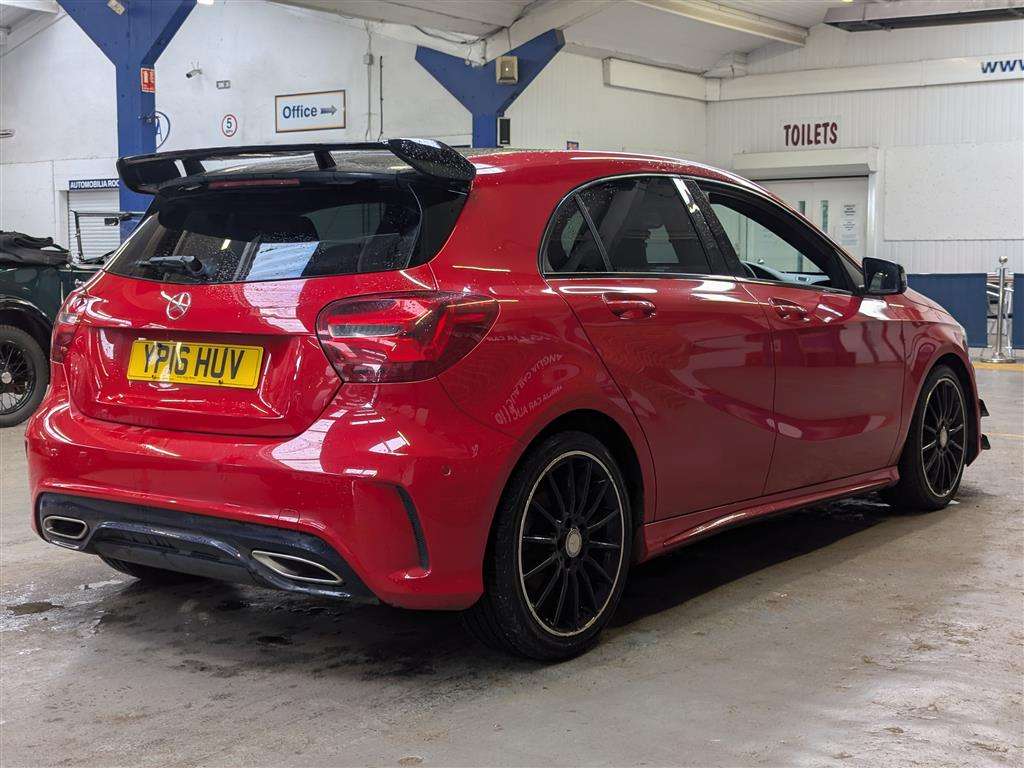 <p>2016 MERCEDES-BENZ A 180 D AMG LINE PREMIUM</p>