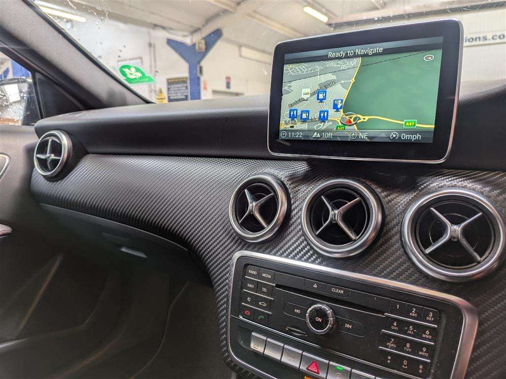 <p>2016 MERCEDES-BENZ A 180 D AMG LINE PREMIUM</p>