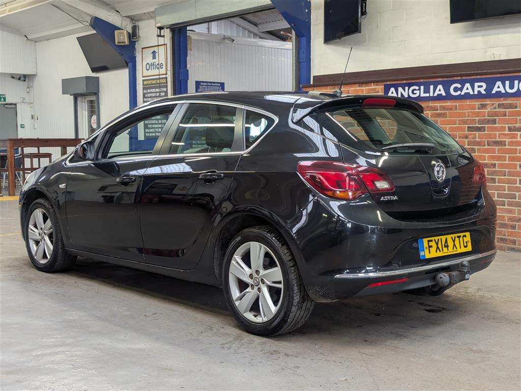 <p>2014 VAUXHALL ASTRA SRI</p>