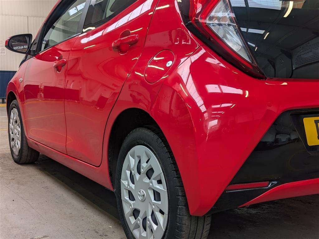 <p>2021 TOYOTA AYGO X-PLAY TSS VVT-I</p>