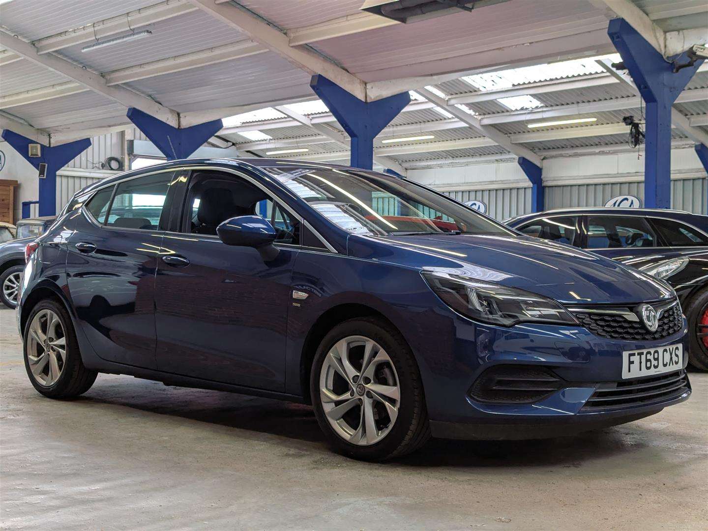 <p>2020 VAUXHALL ASTRA SRI TURBO</p>