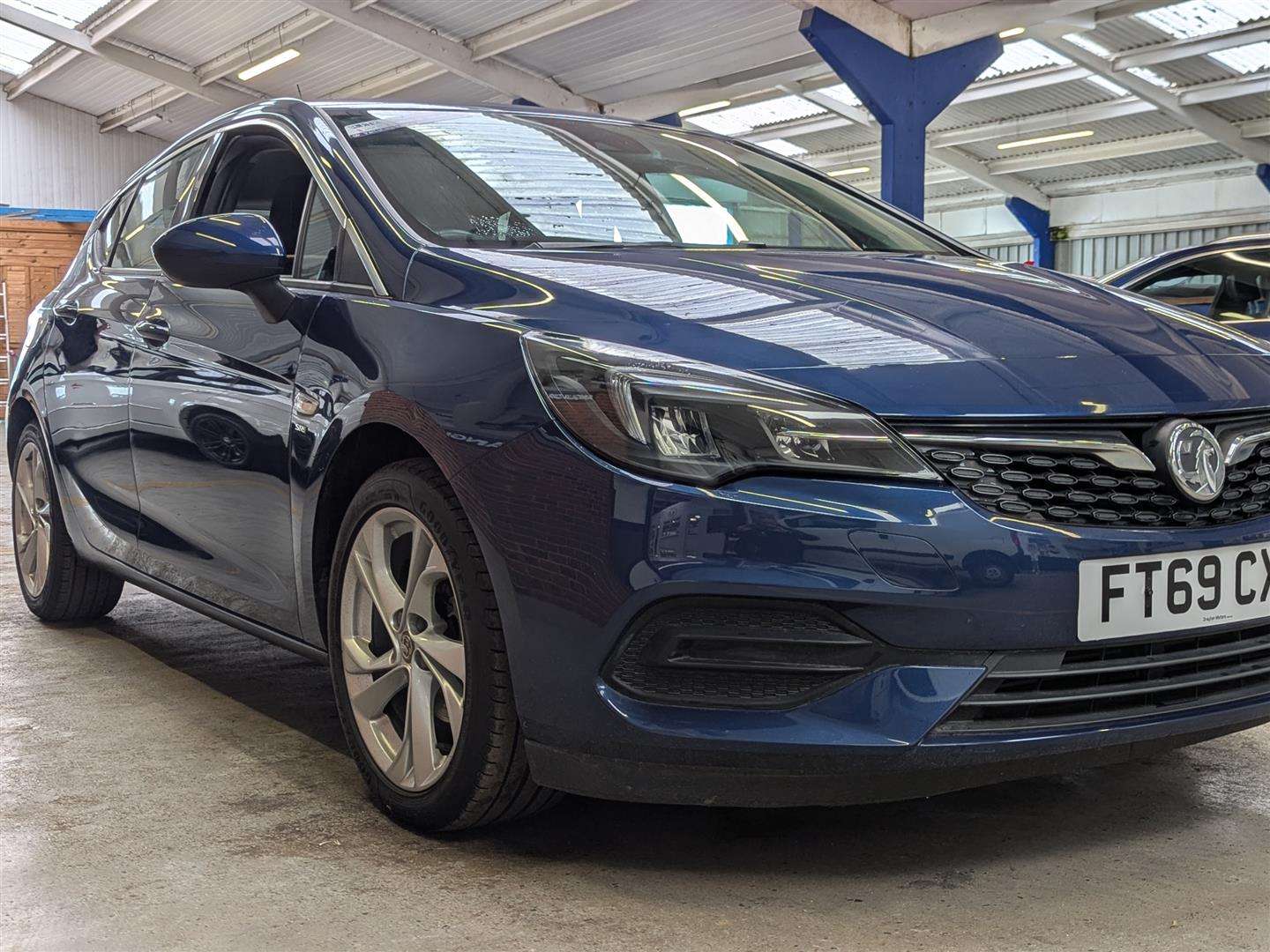 <p>2020 VAUXHALL ASTRA SRI TURBO</p>