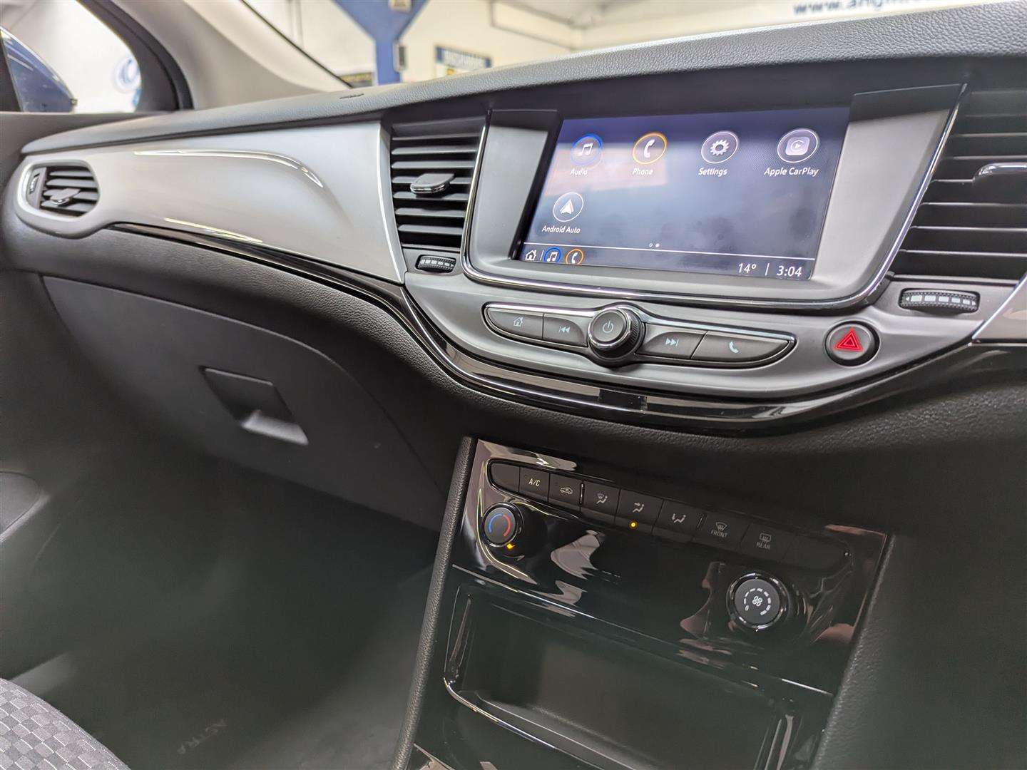<p>2020 VAUXHALL ASTRA SRI TURBO</p>