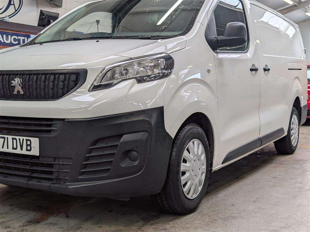 <p>2021 PEUGEOT EXPERT PROF PREMIUM L2 B-</p>