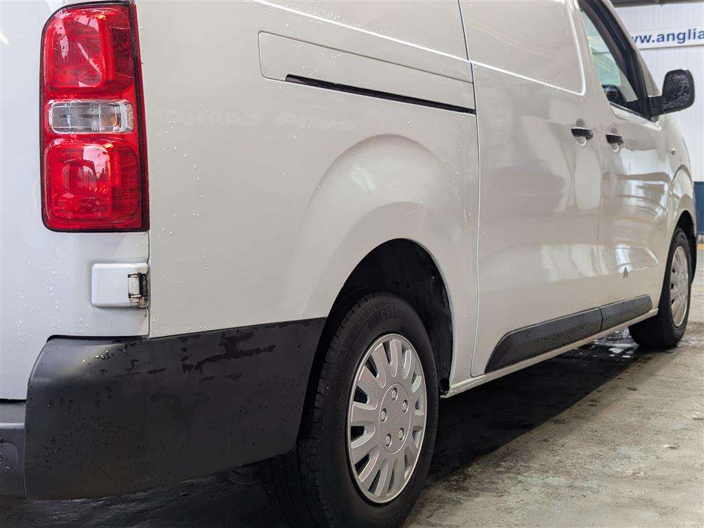 <p>2021 PEUGEOT EXPERT PROF PREMIUM L2 B-</p>