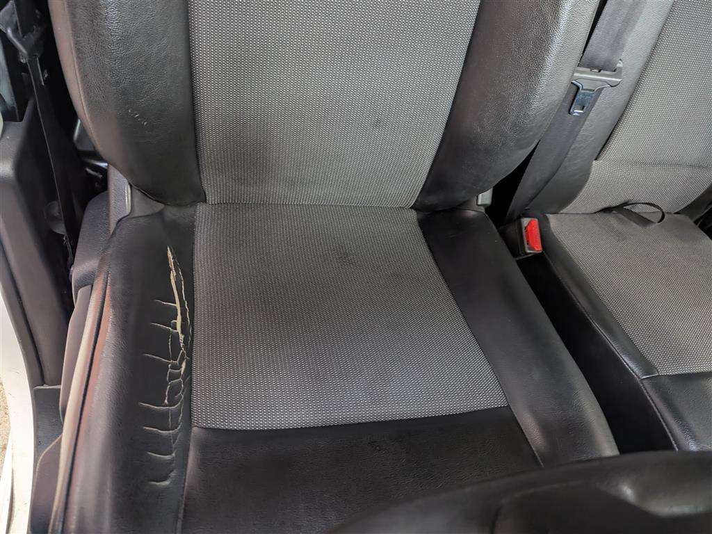 <p>2021 PEUGEOT EXPERT PROF PREMIUM L2 B-</p>