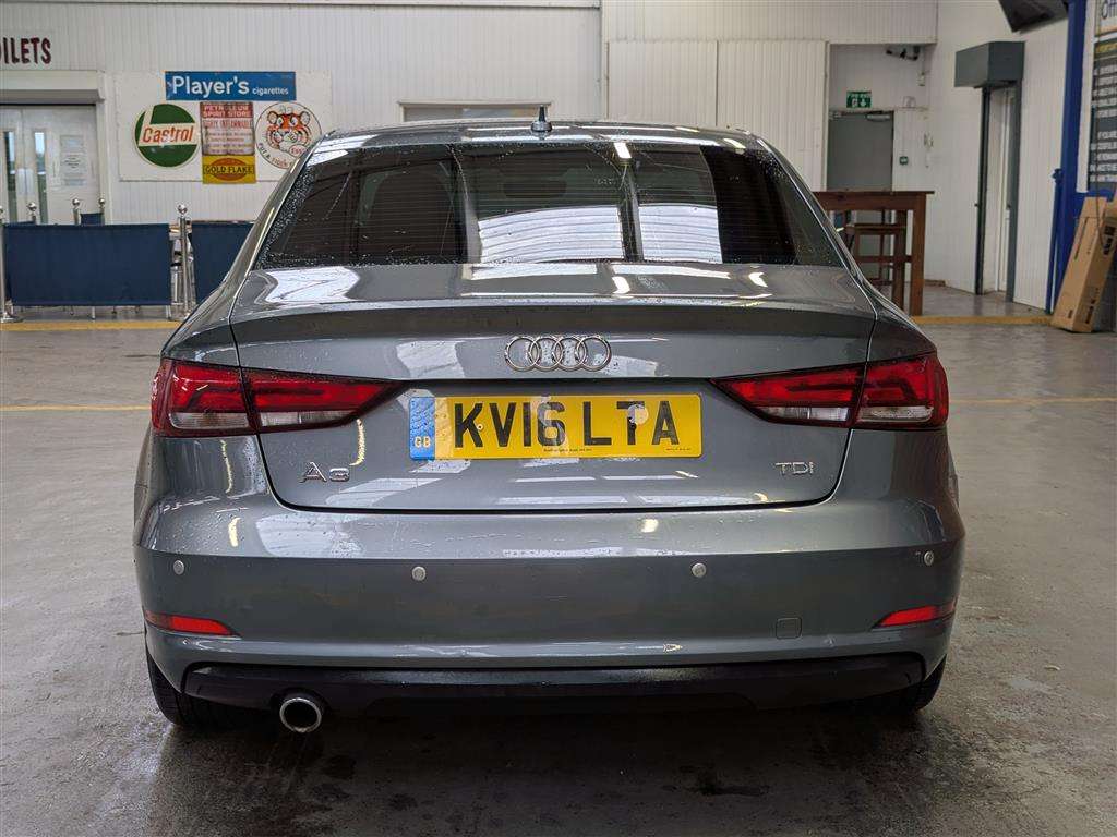 <p>2016 AUDI A3 SPORT NAV TDI S-A</p>