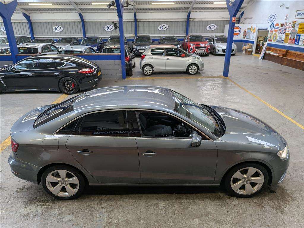 <p>2016 AUDI A3 SPORT NAV TDI S-A</p>