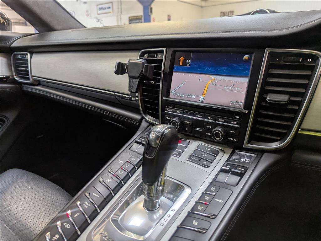 <p>2010 PORSCHE PANAMERA TURBO S-A</p>