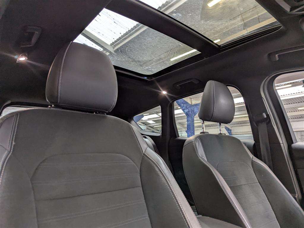 <p>2017 FORD KUGA ST-LINE X TDCI 4X4</p>