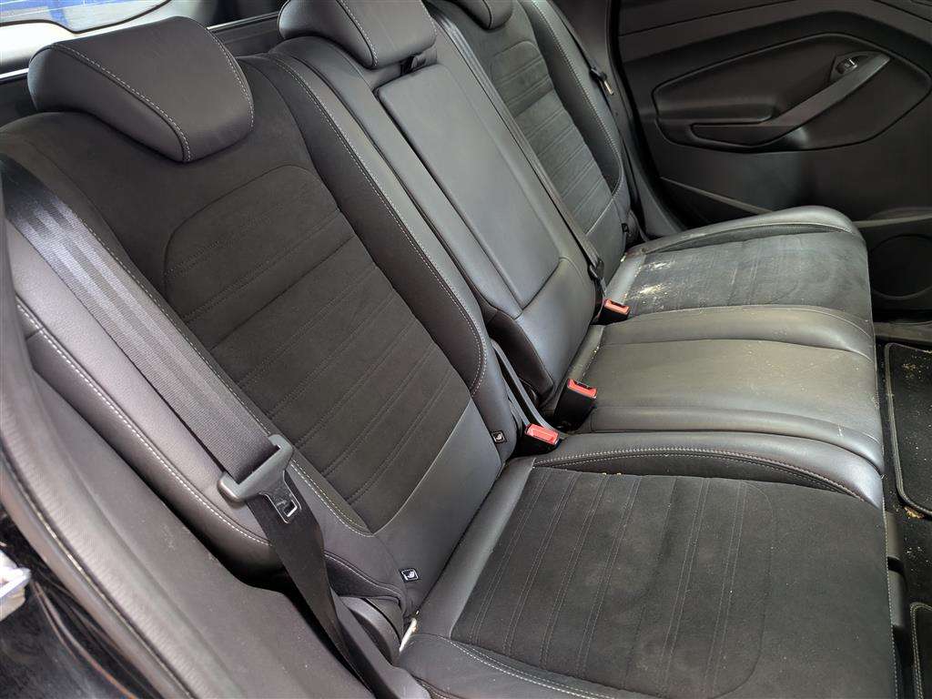 <p>2017 FORD KUGA ST-LINE X TDCI 4X4</p>