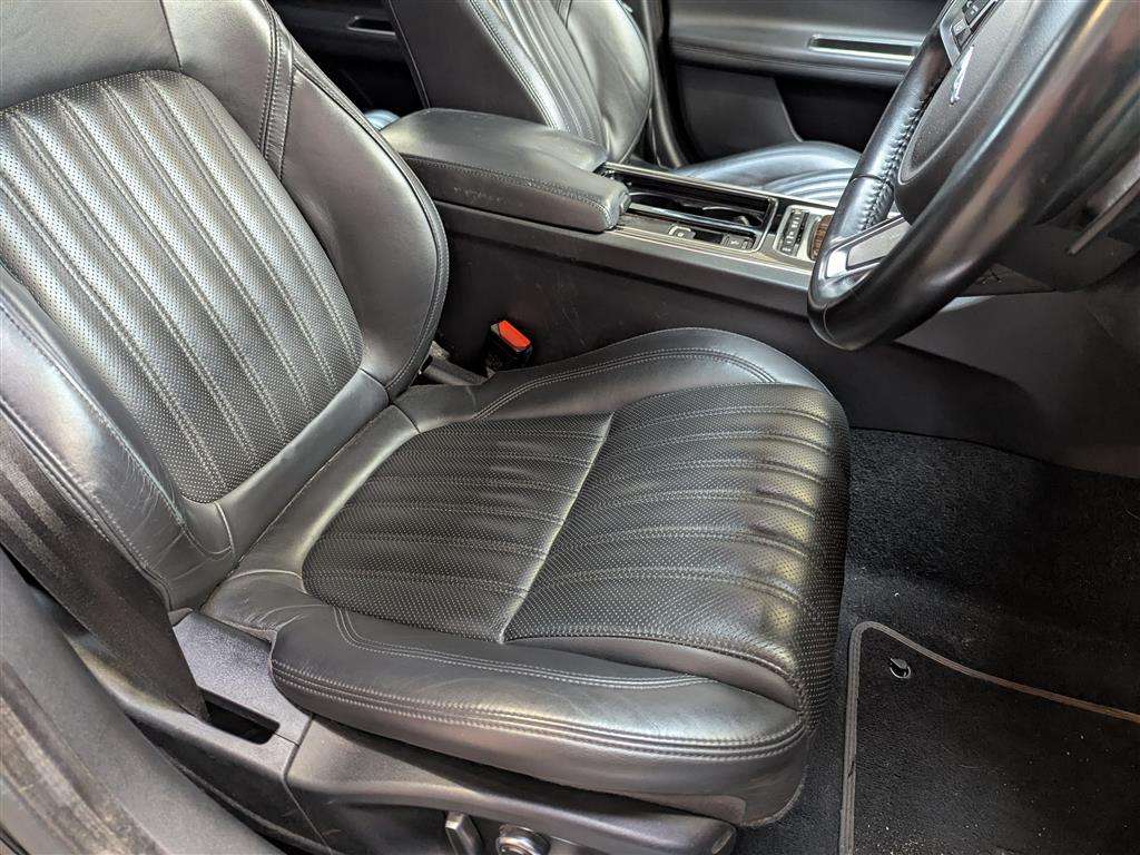 <p>2018 JAGUAR XF PORTFOLIO AUTO</p>