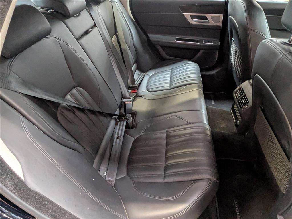 <p>2018 JAGUAR XF PORTFOLIO AUTO</p>