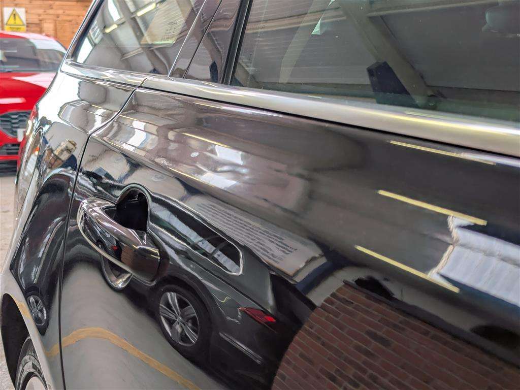 <p>2018 JAGUAR XF PORTFOLIO AUTO</p>