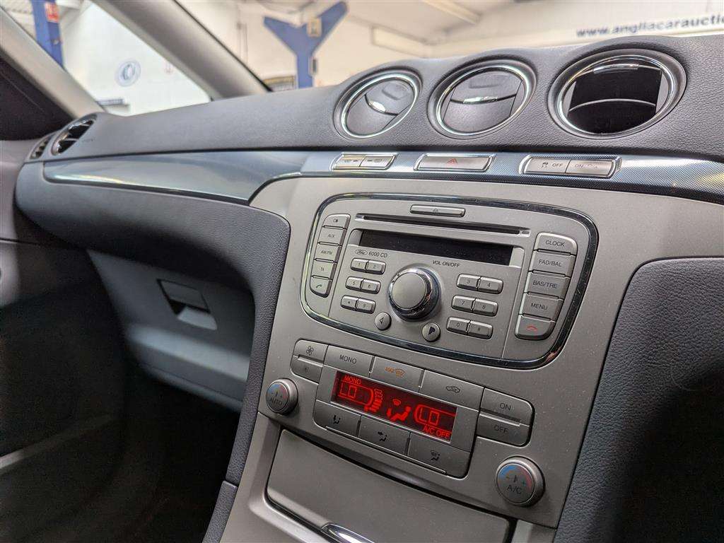 <p>2009 FORD S-MAX ZETEC TDCI</p>